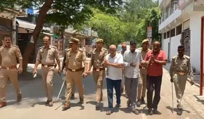 Kanpur Arrogance of the Barra murder accused shattered police paraded them on the streets