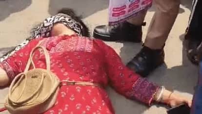 UP: Two female patients assaulted at Lohia Hospital's OPD in Lucknow; one fainted; video goes viral.