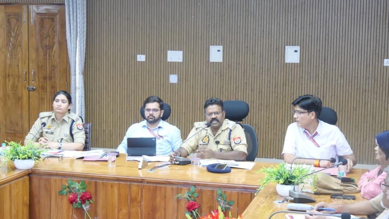 Jhansi: Police recruitment exam will be held at eight to 28 centres, 68544 candidates will appear.