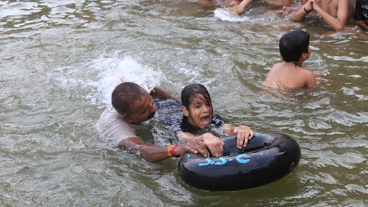 Swimmers aged 6–10 will be granted permission to practice at BHU only accompanied by their parent in varanasi