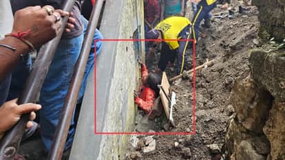 Dehradun News wall near Sai Temple in Rajpur suddenly collapsed an elderly woman underneath