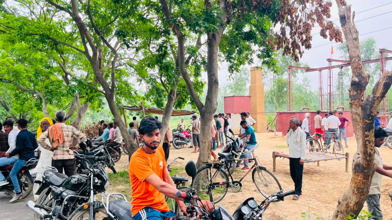 Budaun Tragedy Younger brothers risked their lives to save their elder brother two died