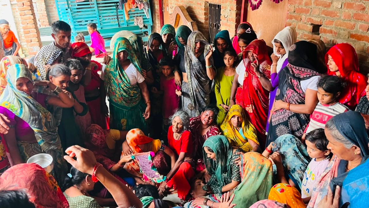 Budaun Tragedy Younger brothers risked their lives to save their elder brother two died