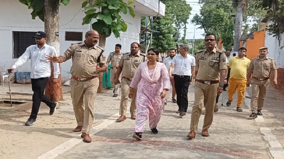 surprise inspection of Aligarh district jail