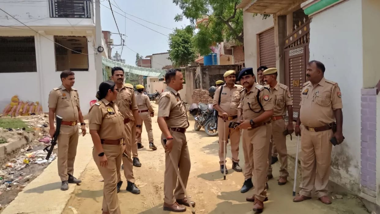 Vineet Rai murder case FIR against 56 people including Kamlesh brother for stone pelting in ghazipur