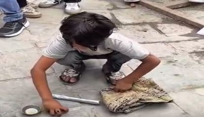 anand mahindra impressed by nainital street magician boy offers support for education and talent