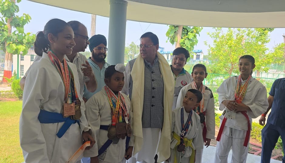 CM Dhami honored Taekwondo and Karate players in Khatima, extended his best wishes