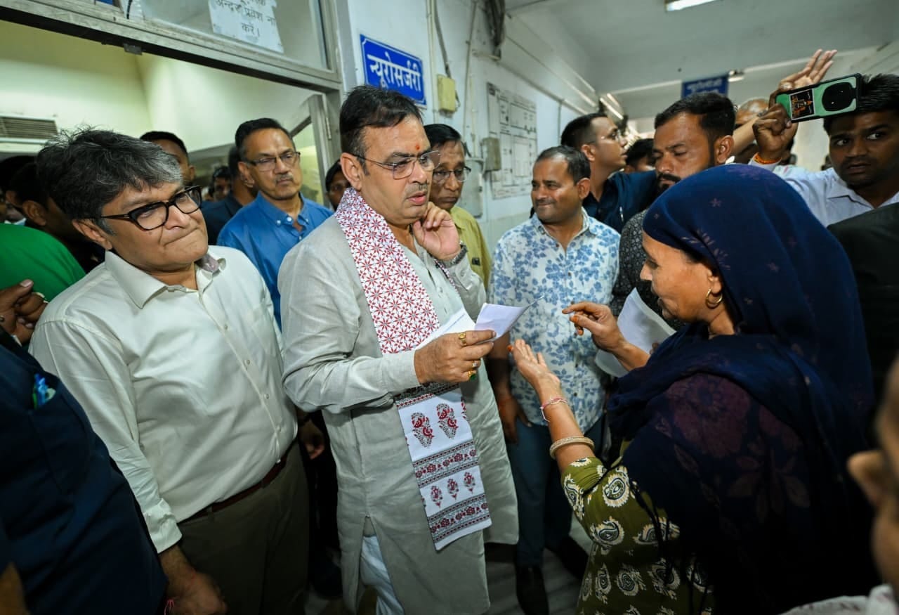 sms पहुंचे सीएम भजनलाल