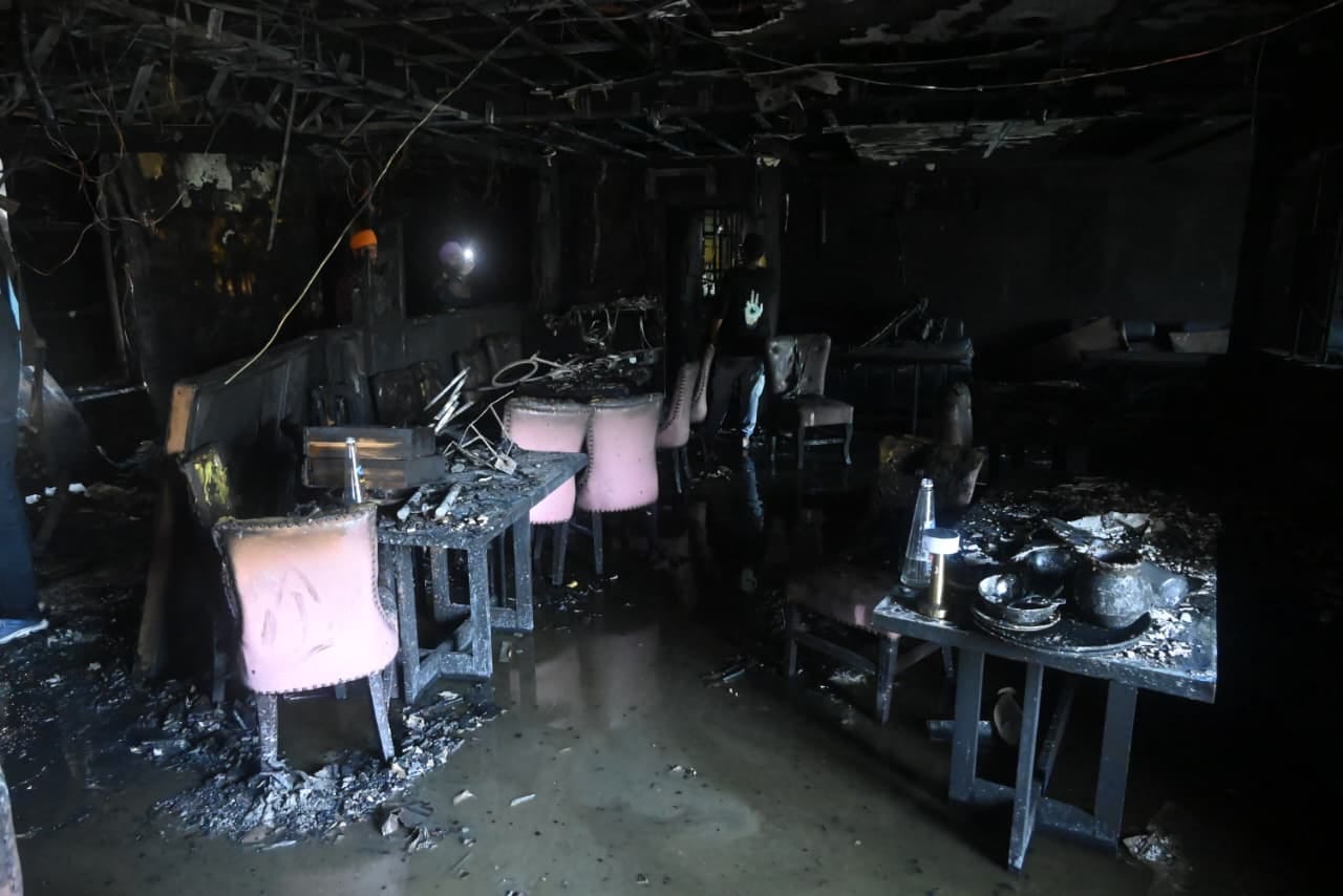 Bhopal Fire News: Massive Blaze Erupts at Restaurant Complex in Lalghati Rescue Operations Continue