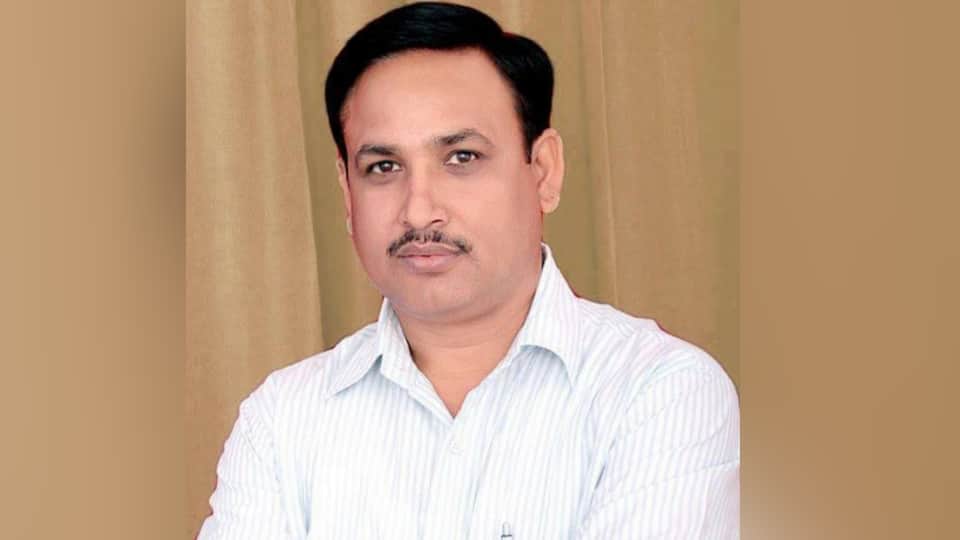 UP: After cockroach, now 'Ant Janata Party' formed, former BJP leader Anup Raghav laid foundation in Meerut