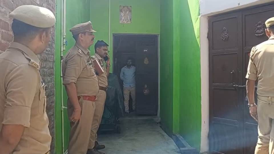 firozabad Suicide Broken fridge door scattered kitchen items and Khushi and Arun agony during final moments