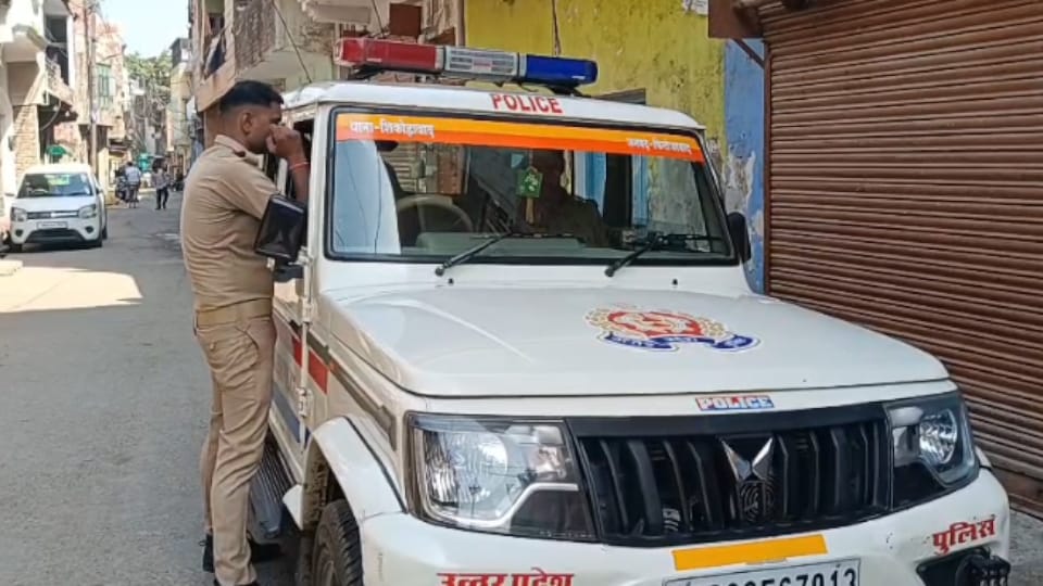 First lover in jail met second via social media Lover couple tied their legs together and set fire firozabad