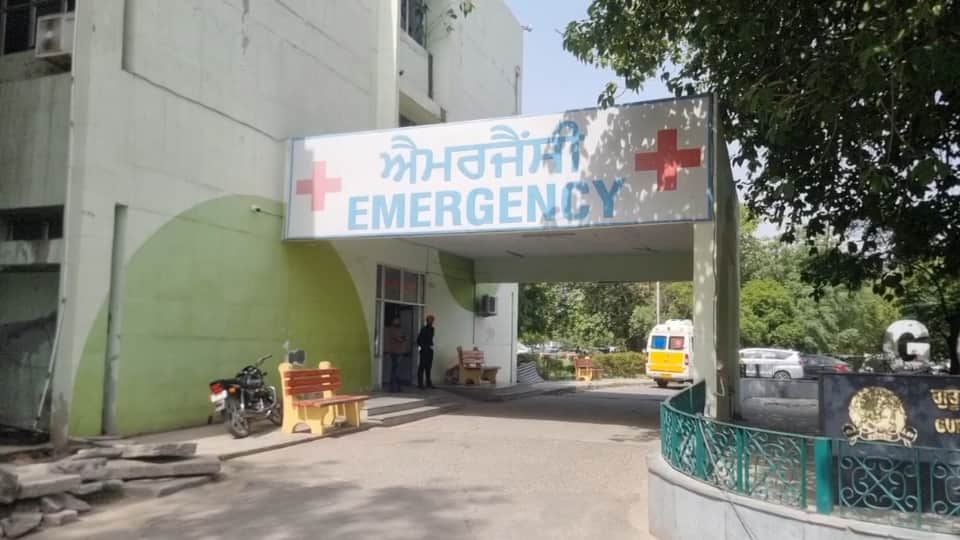 Pickup vehicle collides with a trolley in Ferozepur 9 dead Dera Beas devotees