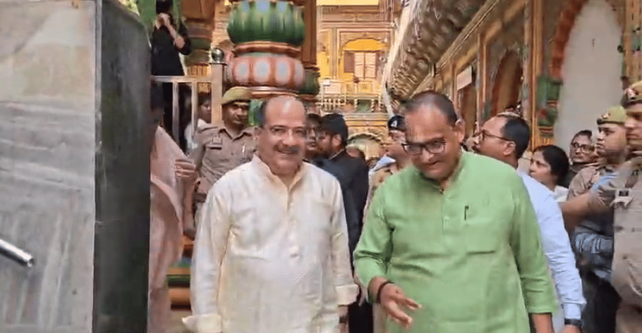 Chief Justice of Allahabad High Court Arun Bhansali Visits Shri Dwarkadhish Temple in Mathura