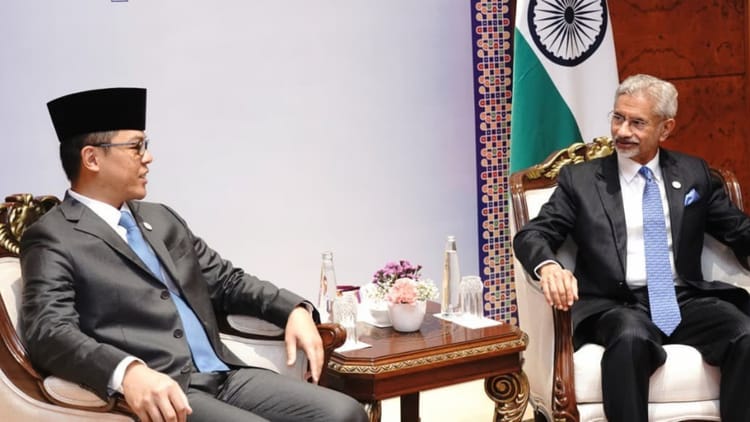 Sugiono India Visit: इंडोनेशिया के विदेश मंत्री के साथ आज होगी जयशंकर की बैठक; रक्षा-समुद्री सुरक्षा पर चर्चा