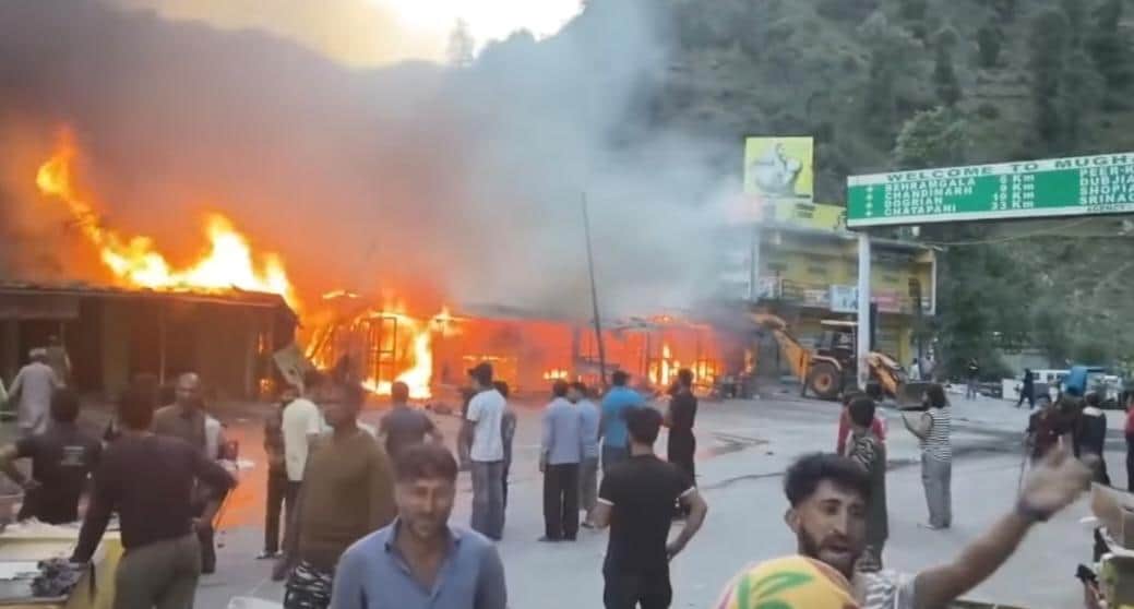 Fire breaks out in Poonch, nearly a dozen shops gutted Jammu,