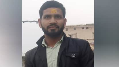 Head-on collision between two motorcycles in Sitapur two youths died third in critical condition