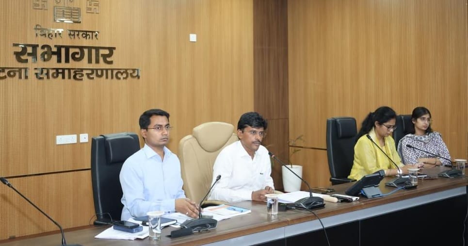 Action against Pataliputra CO certain; accused of tampering with revenue records and negligence in mutation