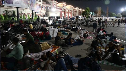 UP Police Recruitment Exam, Arrangements made late at night after officers gave instructions