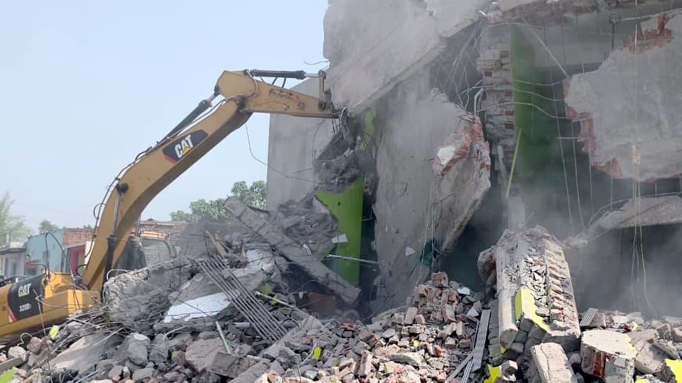 Eight booked after I love Muhammad posters and Green flag found during mosque demolition in UP Sambhal