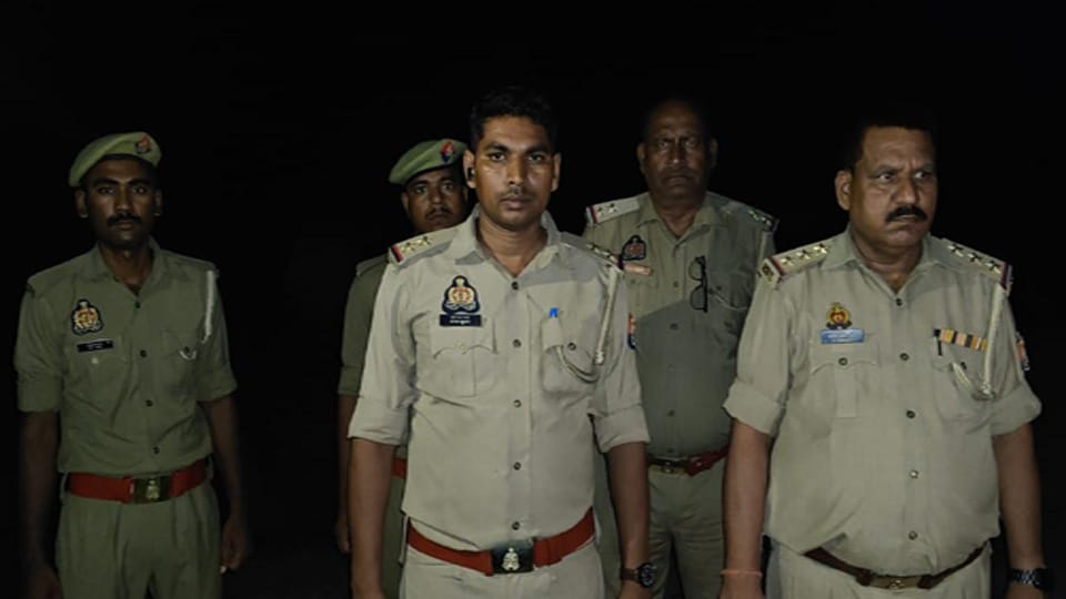 Mahoba: Two real brothers drown in Dhasan River