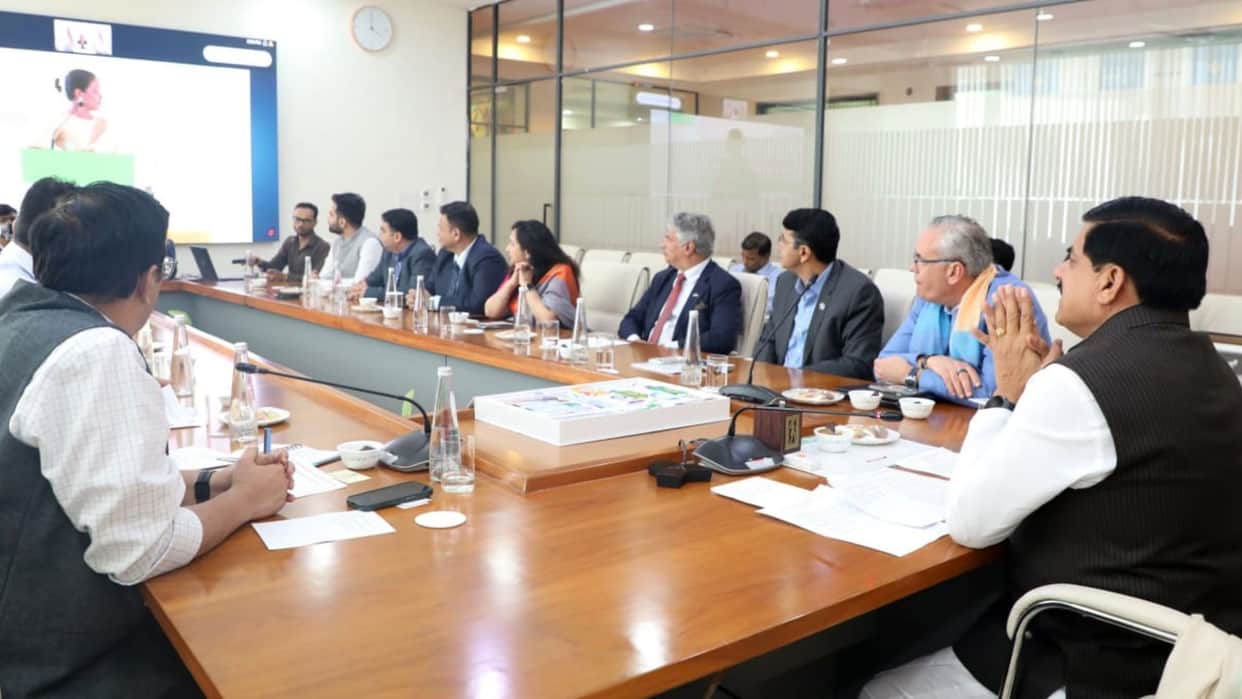 Helion's first manufacturing unit in Pithampur, CM says investment of Rs 2000 crore will provide employment to