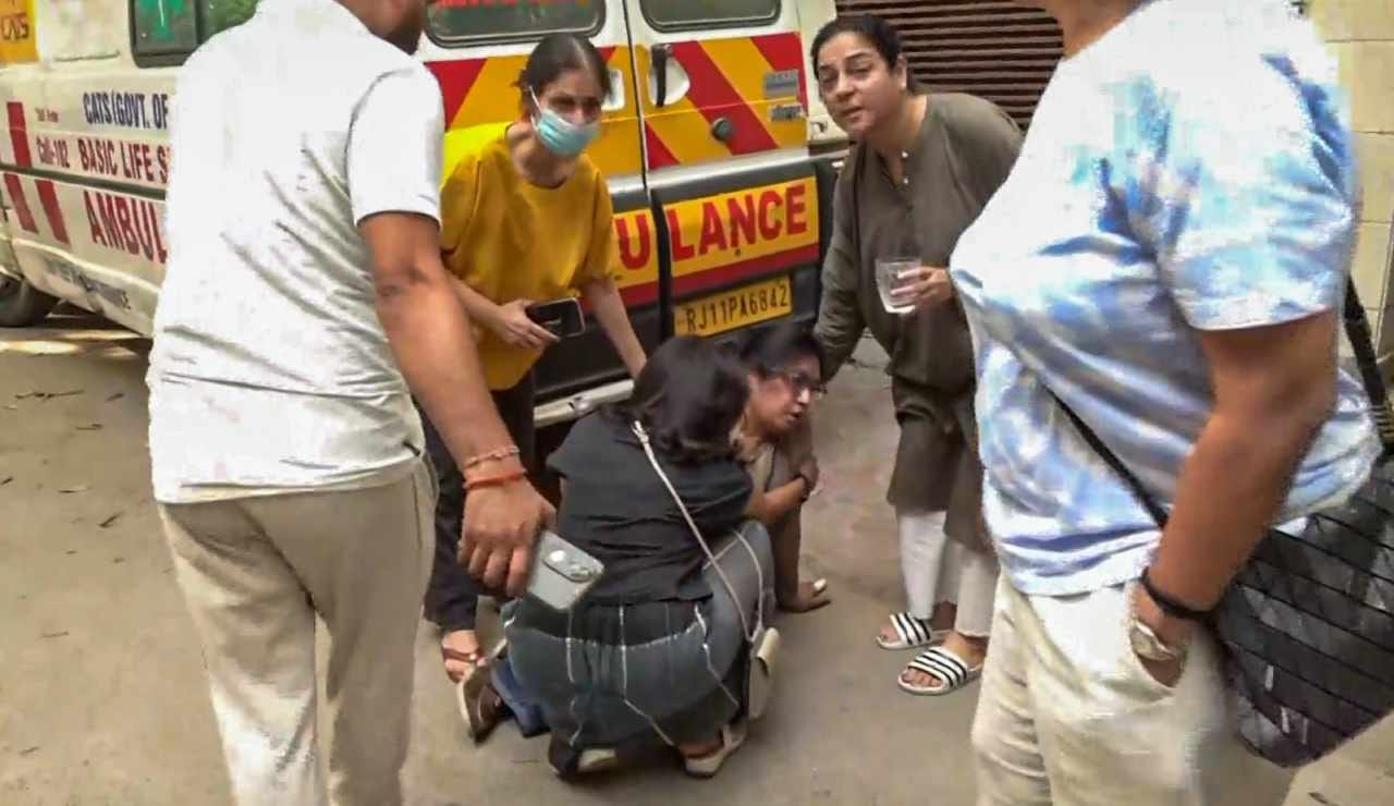 Staircases engulfed in smoke, cries for help from balconies—firefighters arrived swiftly and saved eight lives