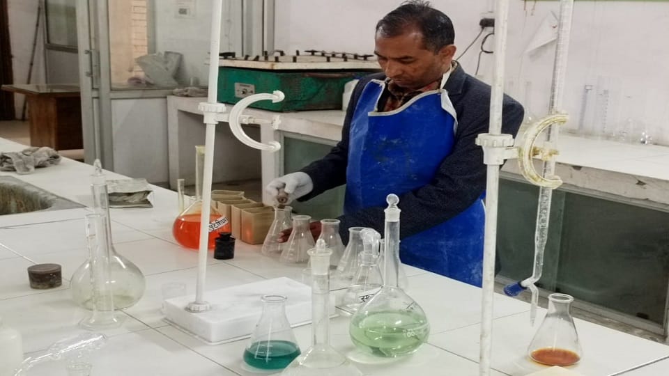 Bihar News: Mini soil testing labs to be set up in 629 schools; Agriculture Minister Vijay Kumar Sinha grants