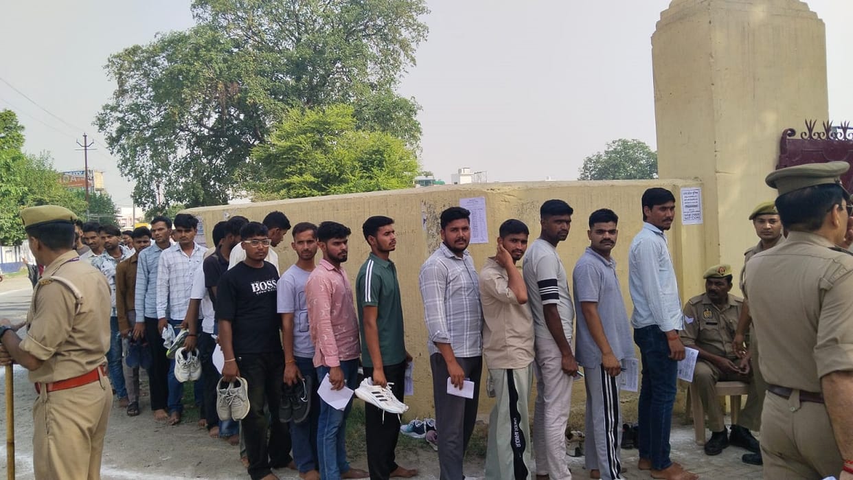 Constable recruitment exam begins in Badaun amidst tight security
