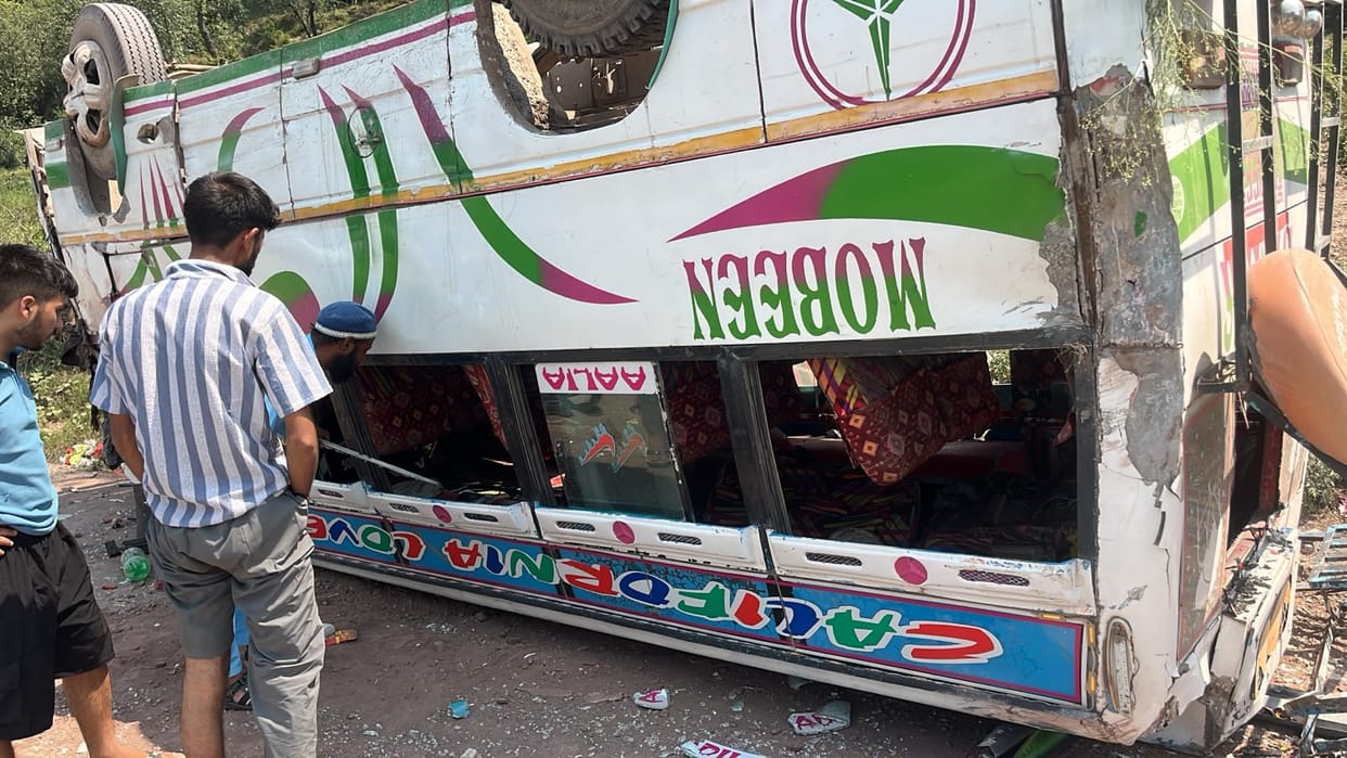 15 Injured in Road Accident in Rajouri’s Tandwal Area