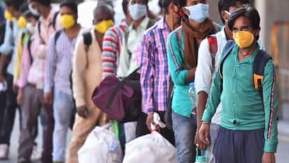sbi report said unorganized sector still far from internet