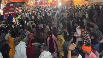 गोवर्धन आने वाले श्रद्धालु ध्यान दें: रात को कच्चे मार्ग पर नहीं लगेगी परिक्रमा, यातायात व्यवस्था में भी बदलाव Changes made to Govardhan Parikrama for devotees in mathura
