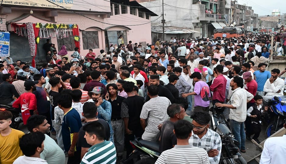 minor girl killed after canter hits scooty in haldwani shani bazaar road rage and jam