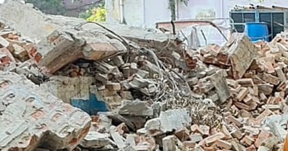 Kanpur Cardiology and Medical College at odds dispute over demolition of quarters and felling of banyan tree
