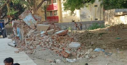 Kanpur Cardiology and Medical College at odds dispute over demolition of quarters and felling of banyan tree