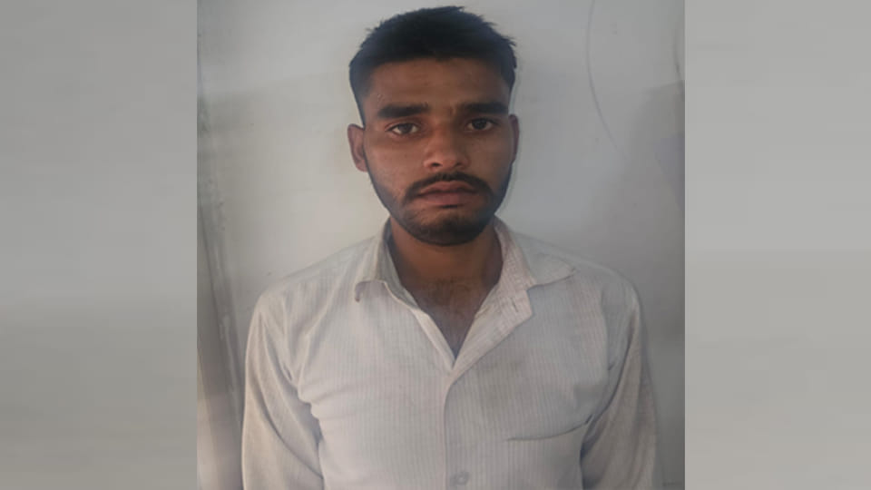Hardoi: Candidate from Agra arrested for attempting to cheat during constable recruitment exam