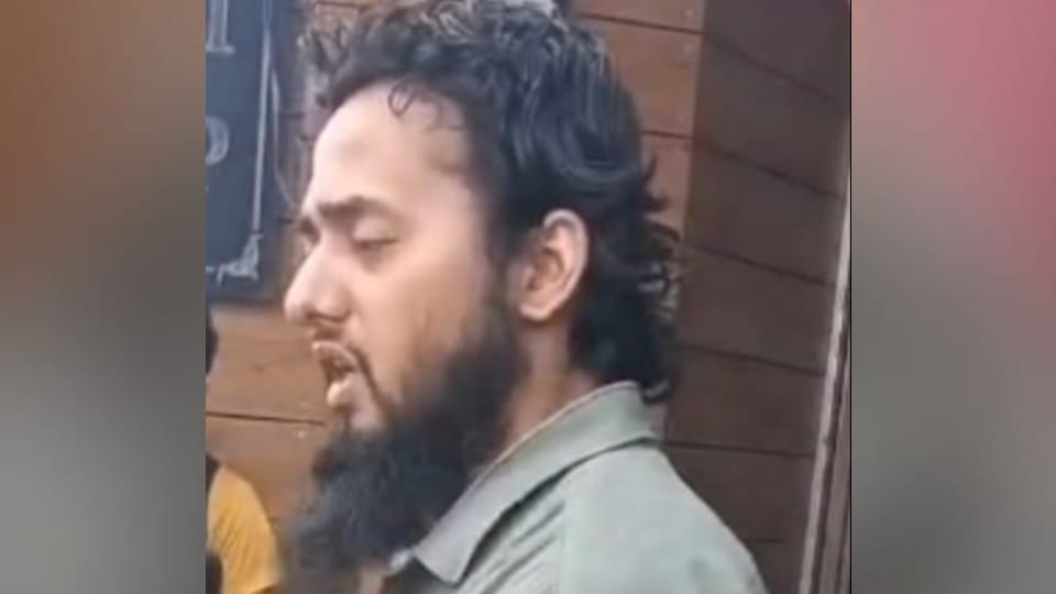 Religious Conversion Case: From "I will not leave Islam" to "Now I am a Hindu"—how Ayush changed