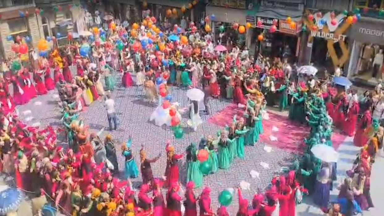 Shimla Summer Festival: 320 women danced together in a 'Maha Nati' on Mall Road