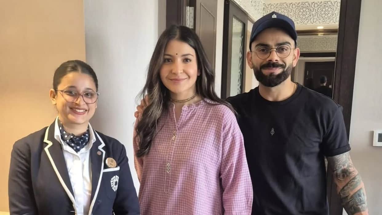 Virat Kohli And Anushka Sharma Gave A Special Surprise To A Fan Handwritten Notes Went Viral