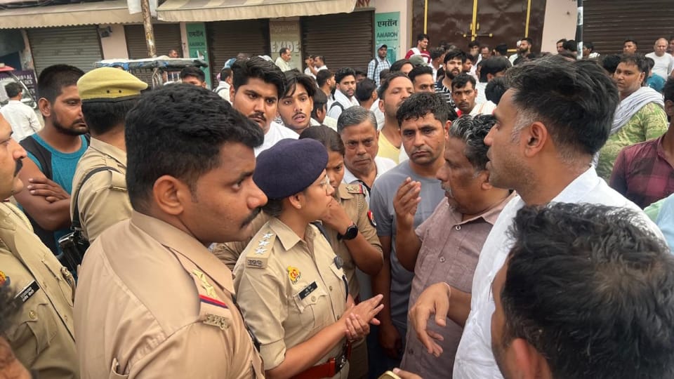 Double murder in UP Vikas had clashed with miscreants to save his father life he had got married in February