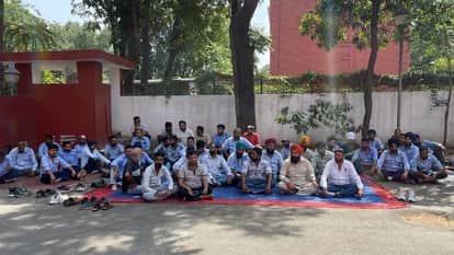 Chandigarh Cab drivers on demand for fare hike taken to police station tents removed from protest site