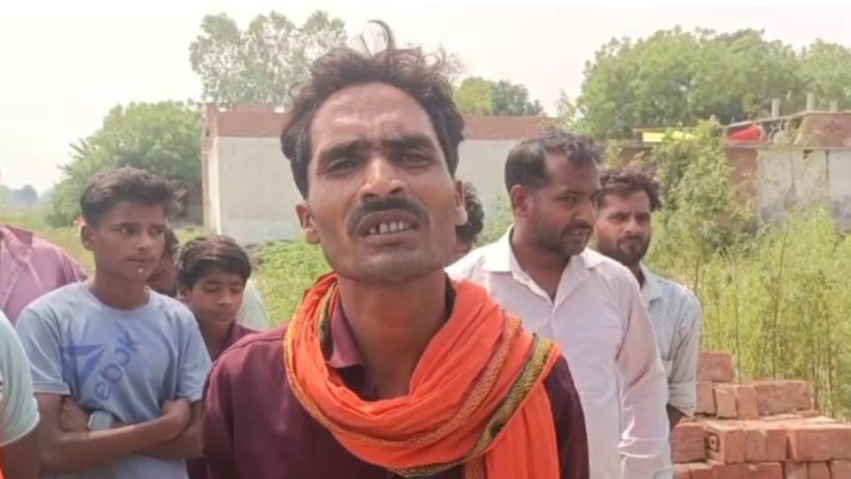 contract technician was beaten to death in minor dispute in Barabanki police are investigating