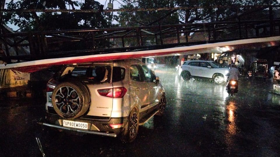 Storm Havoc in Agra: 65 Kmph Winds Uproot Trees Bring Down Hoardings Hundreds of Villages Lose Power