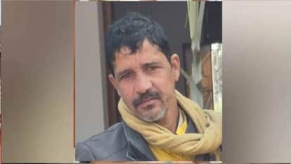 Fire breaks out at a paan kiosk in Kushinagar; shopkeeper dies from burns.