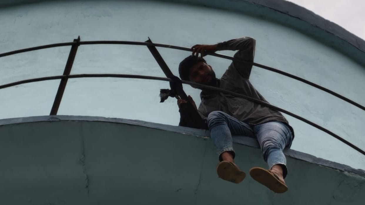 Angry over lack of action on complaint youth climbed on water tank in Budaun