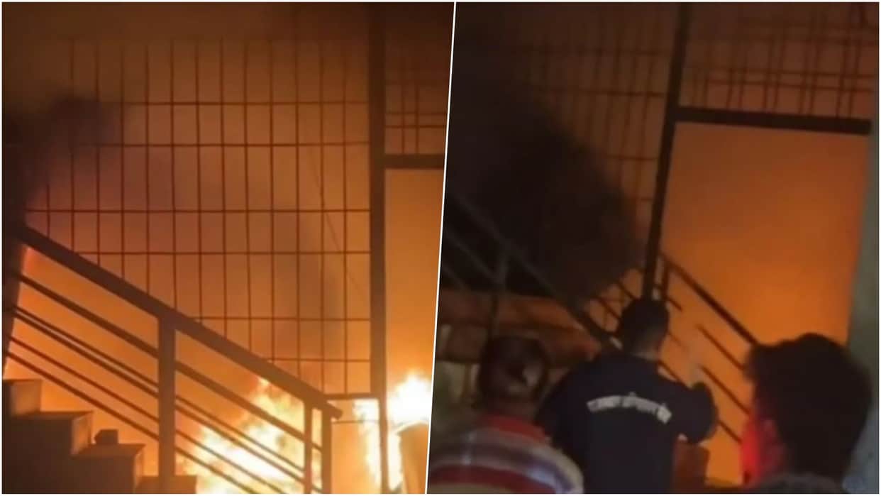 Banswara News: Massive Fire Breaks Out at Chetak Complex, 6 Bikes Destroyed in Blaze, Short Circuit Suspected