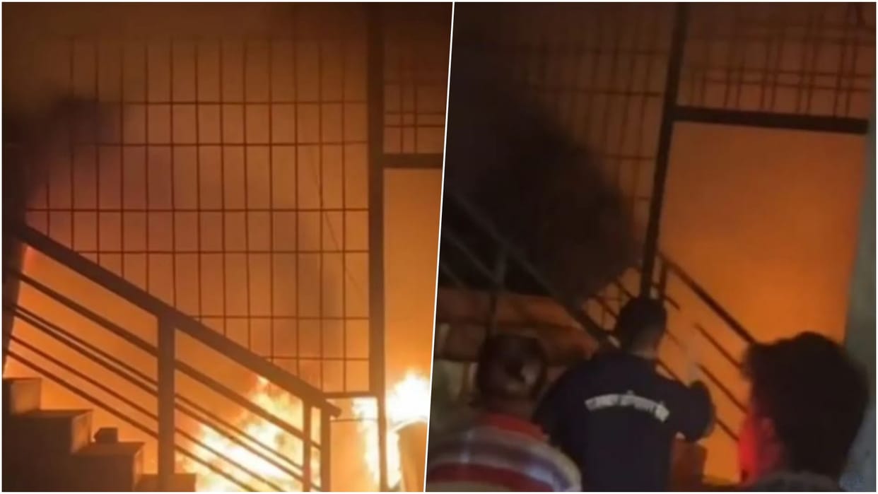 Banswara News: Massive Fire Breaks Out at Chetak Complex, 6 Bikes Destroyed in Blaze, Short Circuit Suspected