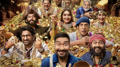 Dhamaal 4 Actor Ajay Devgn And Riteish Deshmukh Have Fun In Amusement Park Video Goes Viral