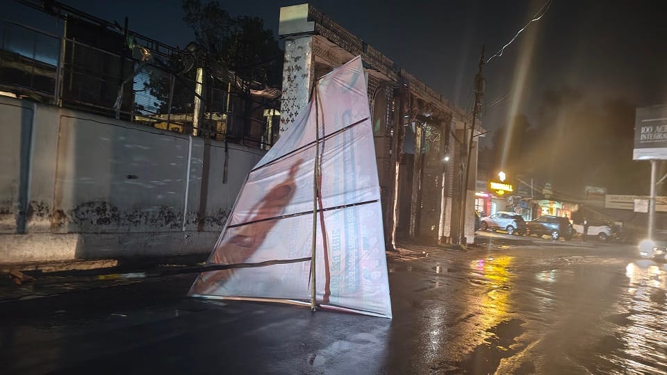 Storm Havoc in Agra: 65 Kmph Winds Uproot Trees Bring Down Hoardings Hundreds of Villages Lose Power