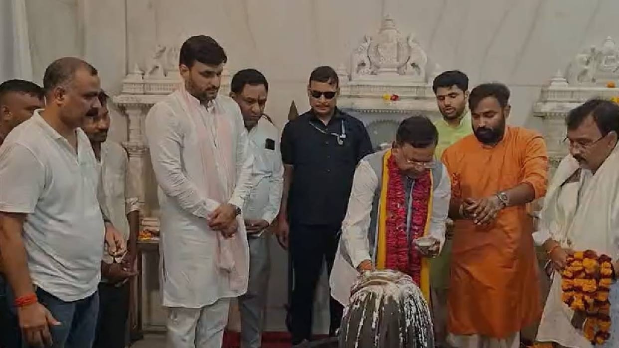 BJP leaders will pay obeisance at temples to mark completion of 12 years of Modi government